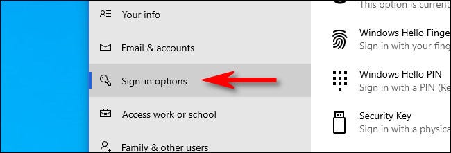 En la configuración de Windows, haga clic en "Opciones de inicio de sesión" en la barra lateral.