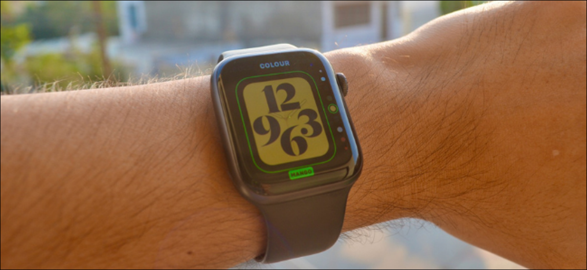 Usuario de Apple Watch personalización del aspecto de la esfera del reloj