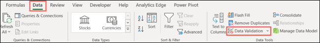 Cliquez sur Validation des données dans l'onglet Données dans Excel