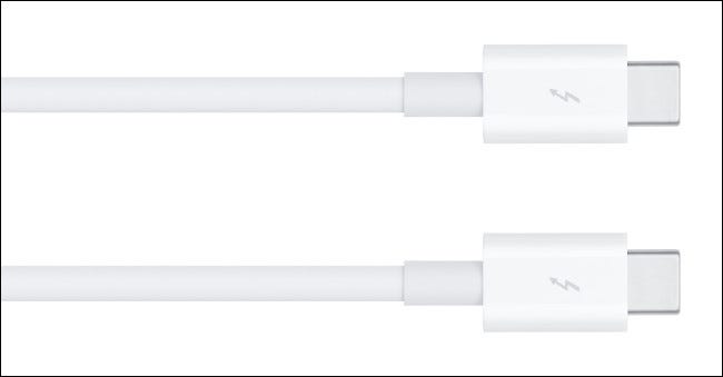 Dos câbles Apple Thunderbolt 3.