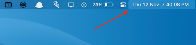 El reloj que muestra la hora, incluidos los segundos, y el día y la fecha en la barra de menú de Mac.