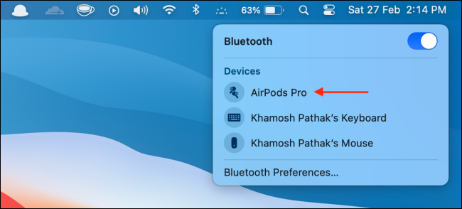 Seleccione AirPods en el menú de Bluetooth