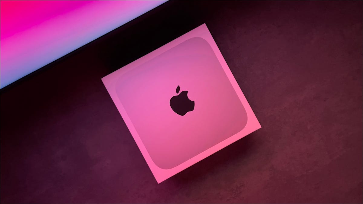 Apple Mac mini en rosa claro