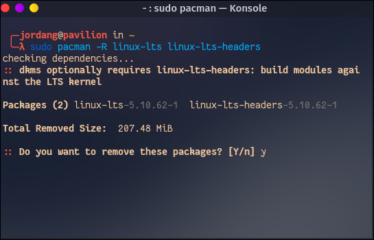 Use pacman para desinstalar kernels en Arch Linux