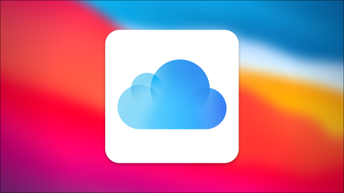 Utente iPhone che disabilita la funzione Foto di iCloud.