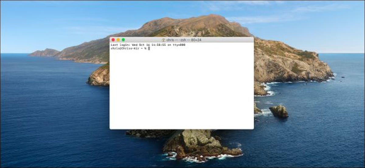 Finestra terminale su un desktop macOS Catalina.