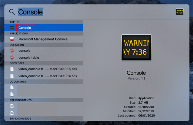 Escribe "Consola" en el cuadro de texto de Spotlight y luego haz clic en él cuando aparezca.