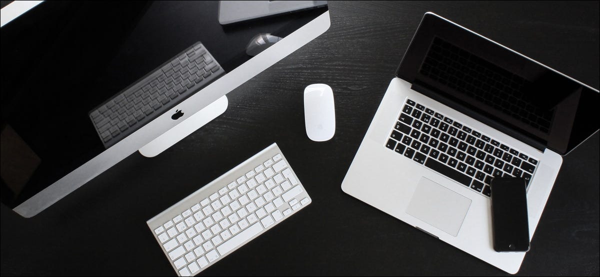 Un iMac, MacBook y varios periféricos apagados.