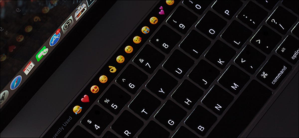 L'utente MacBook disabilita automaticamente la retroilluminazione della tastiera dopo 5 minuti