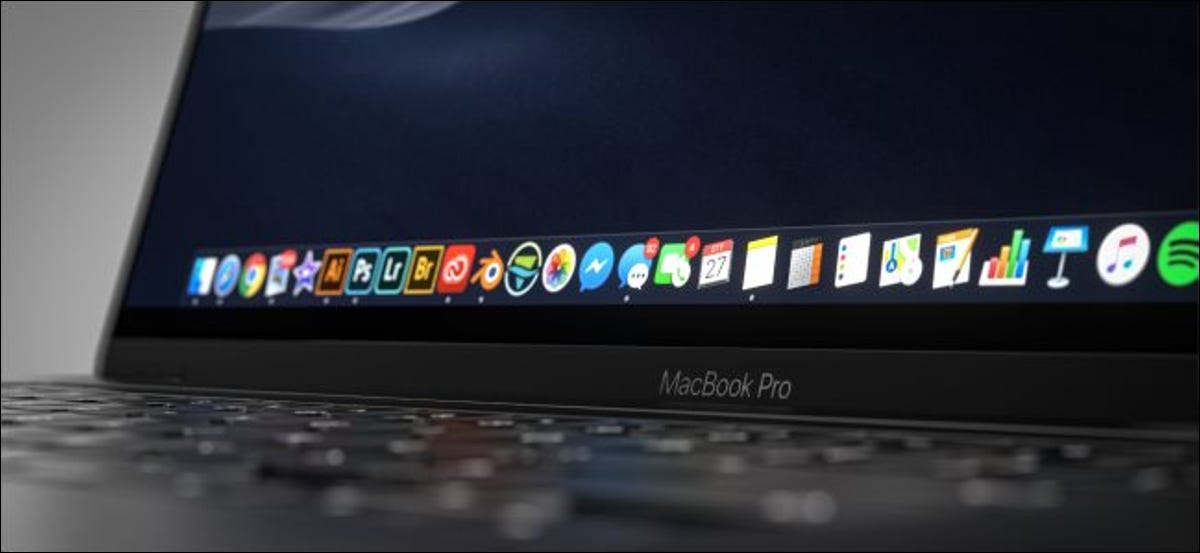 Un dock per MacBook Pro.