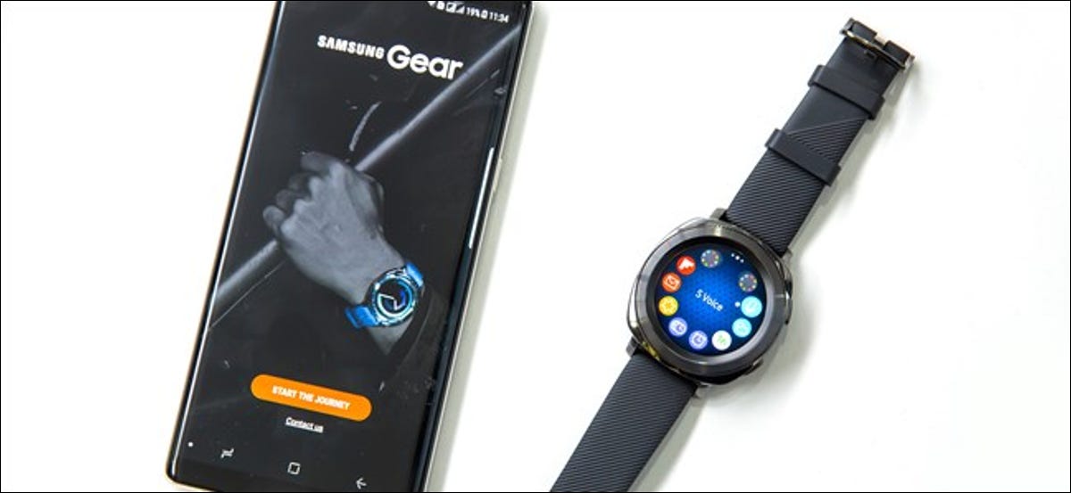 Samsung Galaxy Watch con un teléfono inteligente Android