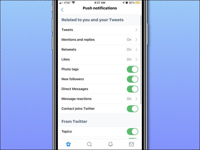 La aplicación de Twitter "Notificaciones push" La pantalla le permite ajustar las notificaciones que recibirá.