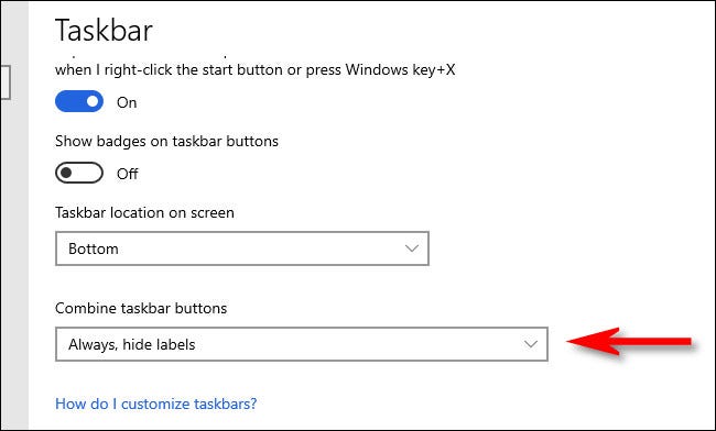 Haz clic en "Combinar botones de la barra de tareas".