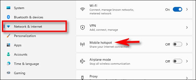 En Configuración, haga clic en "Red e Internet", luego seleccione "Hotspot móvil".