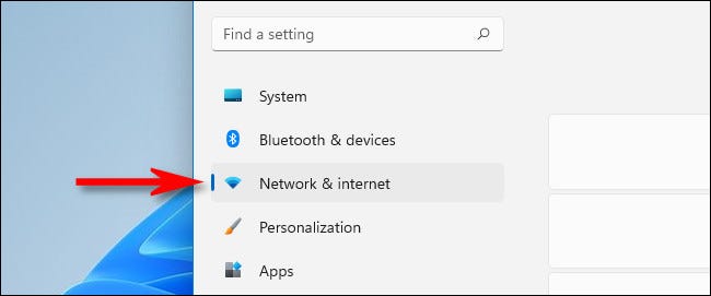 En la configuración de Windows 11, haga clic en "Red e Internet".