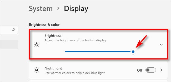 Utilice el control deslizante "Brillo" en la configuración de Windows para ajustar el brillo de la pantalla.